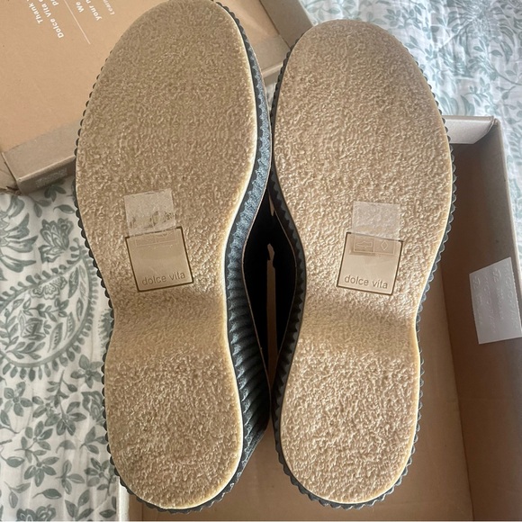 Dolce Vita Brenan Platform Loafers - Picture 10 of 10